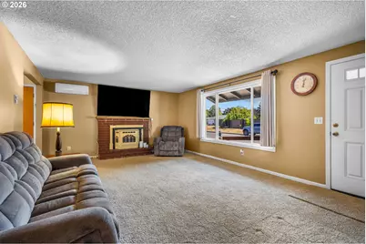 3965 NE 48th Ave, Salem, OR 97305 - Photo 5