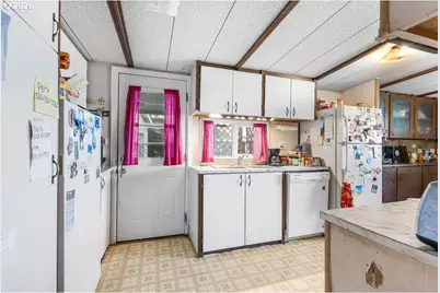 11847 Chateau Dr NE, Woodburn, OR 97071 - Photo 21