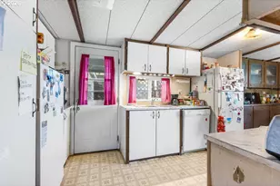 11847 Chateau Dr NE, Woodburn, OR 97071 - Photo 21