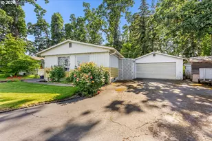 11847 Chateau Dr NE, Woodburn, OR 97071 - Photo 3
