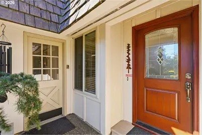 242 Greenridge Dr, Lake Oswego, OR 97035 - Photo 5
