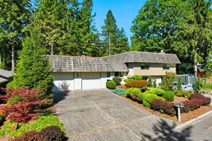 242 Greenridge Dr, Lake Oswego, OR 97035 - Photo 1