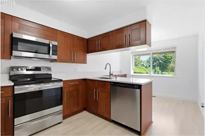 242 Greenridge Dr, Lake Oswego, OR 97035 - Photo 11