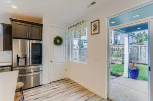 234 W 18th St, Lafayette, OR 97127 - Photo 13