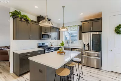 234 W 18th St, Lafayette, OR 97127 - Photo 11