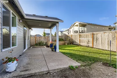 234 W 18th St, Lafayette, OR 97127 - Photo 25