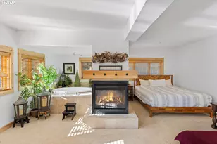 31200 E Collins Lake Rd, Government Camp, OR 97028 - Photo 19