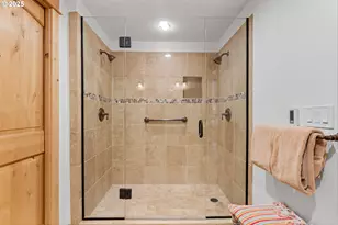 31200 E Collins Lake Rd, Government Camp, OR 97028 - Photo 21