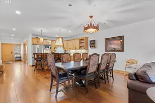 31200 E Collins Lake Rd, Government Camp, OR 97028 - Photo 11