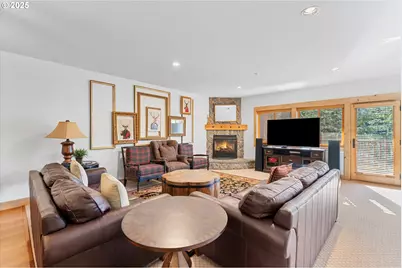 31200 E Collins Lake Rd #1, Government Camp, OR 97028 - Photo 9