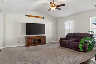 1015 Forest Heights St, Sutherlin, OR 97479 - Photo 19