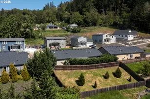 1015 Forest Heights St, Sutherlin, OR 97479 - Photo 31