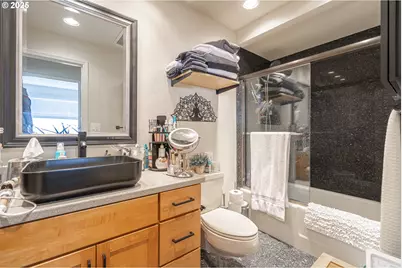 2221 SW 1st Ave #2421, Portland, OR 97201 - Photo 17