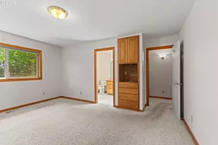 1446 W 14th Pl, Coquille, OR 97423 - Photo 31