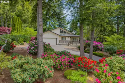 1446 W 14th Pl, Coquille, OR 97423 - Photo 1