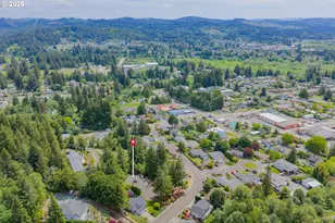 1446 W 14th Pl, Coquille, OR 97423 - Photo 7