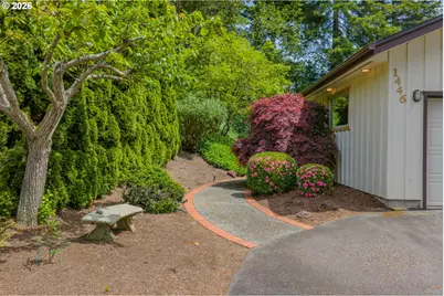 1446 W 14th Pl, Coquille, OR 97423 - Photo 41