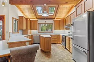 1446 W 14th Pl, Coquille, OR 97423 - Photo 17
