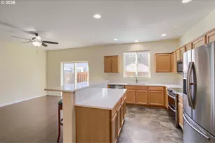 1621 SW Hewitt Ave, Troutdale, OR 97060 - Photo 11