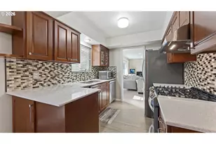 1400 NE 172nd Ave, Portland, OR 97230 - Photo 11