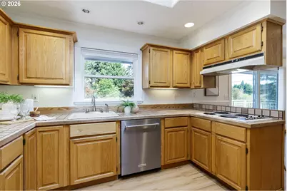 9645 SW Eagle Ct, Beaverton, OR 97008 - Photo 13