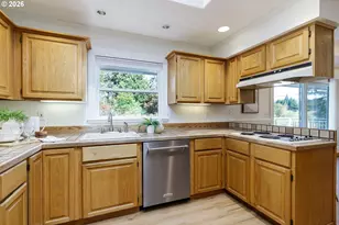 9645 SW Eagle Ct, Beaverton, OR 97008 - Photo 13