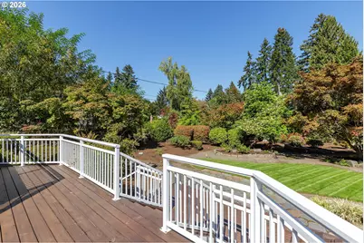 9645 SW Eagle Ct, Beaverton, OR 97008 - Photo 37