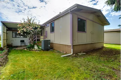 1225 W 10th Ave #18, Junction City, OR 97448 - Photo 27