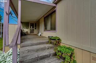 1225 W 10th Ave, Junction City, OR 97448 - Photo 5