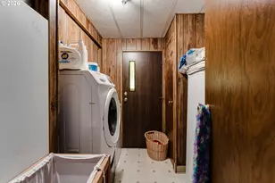 1225 W 10th Ave, Junction City, OR 97448 - Photo 17