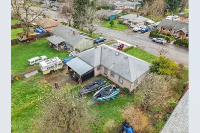 12413 SE Mill St, Portland, OR 97233 - Photo 3