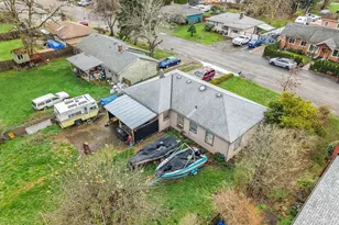 12413 SE Mill St, Portland, OR 97233 - Photo 3