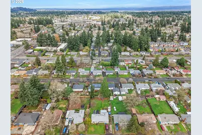 12413 SE Mill St, Portland, OR 97233 - Photo 31