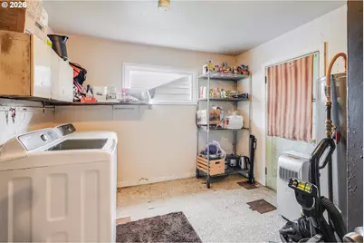 12413 SE Mill St, Portland, OR 97233 - Photo 21