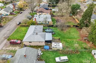 12413 SE Mill St, Portland, OR 97233 - Photo 5