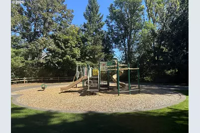 1505 NE Village St, Fairview, OR 97024 - Photo 31