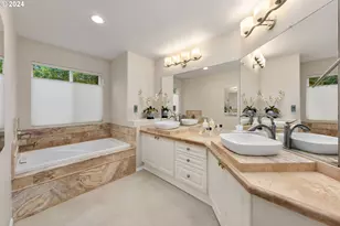 14450 Holly Springs Rd, Lake Oswego, OR 97035 - Photo 13