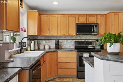 1601 E 4th Way, La Center, WA 98629 - Photo 11