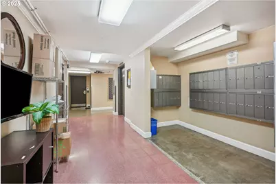 1205 SW Cardinell Dr #604, Portland, OR 97201 - Photo 21