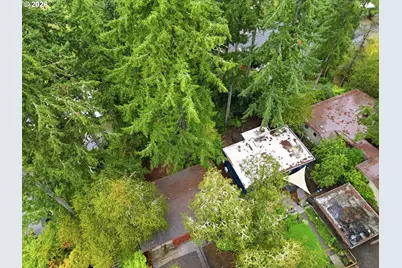 2041 E 26th Ave, Eugene, OR 97403 - Photo 41