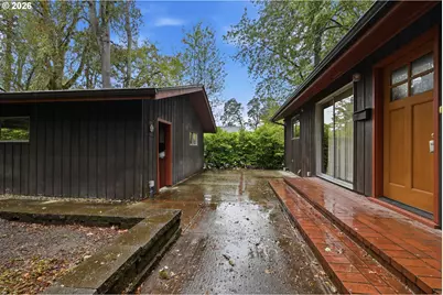 2041 E 26th Ave, Eugene, OR 97403 - Photo 37