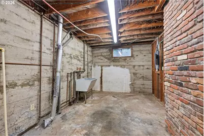 2041 E 26th Ave, Eugene, OR 97403 - Photo 29