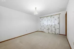 2041 E 26th Ave, Eugene, OR 97403 - Photo 21