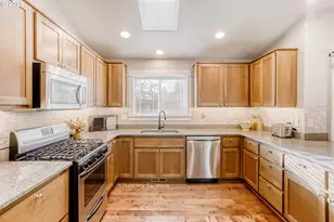 10245 SW 80th Ave, Portland, OR 97223 - Photo 7