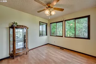 731 Carnine Rd, Castle Rock, WA 98611 - Photo 13