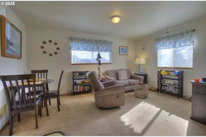 405 Arnold Ln, Brookings, OR 97415 - Photo 39