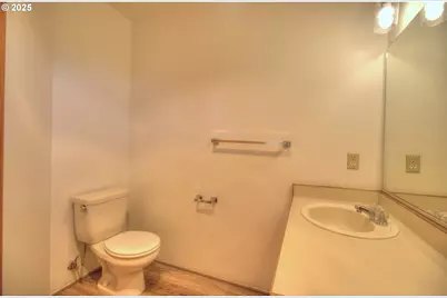 405 Arnold Ln, Brookings, OR 97415 - Photo 13