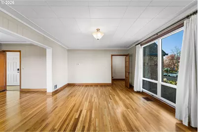 107 E 35th St, Vancouver, WA 98663 - Photo 7