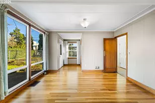 107 E 35th St, Vancouver, WA 98663 - Photo 9