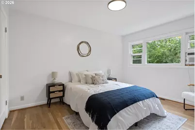 9710 SW 52nd Ave, Portland, OR 97219 - Photo 11